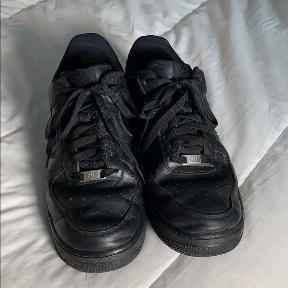 Black Air Forces - Picture 2 of 5